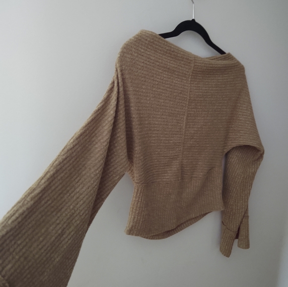 We The Free olive green cropped long sleeve shirt size women's medium - Picture 4 of 5